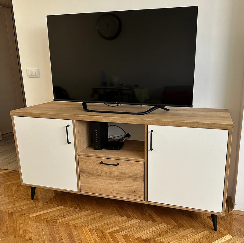 boneli nameštaj TV komoda